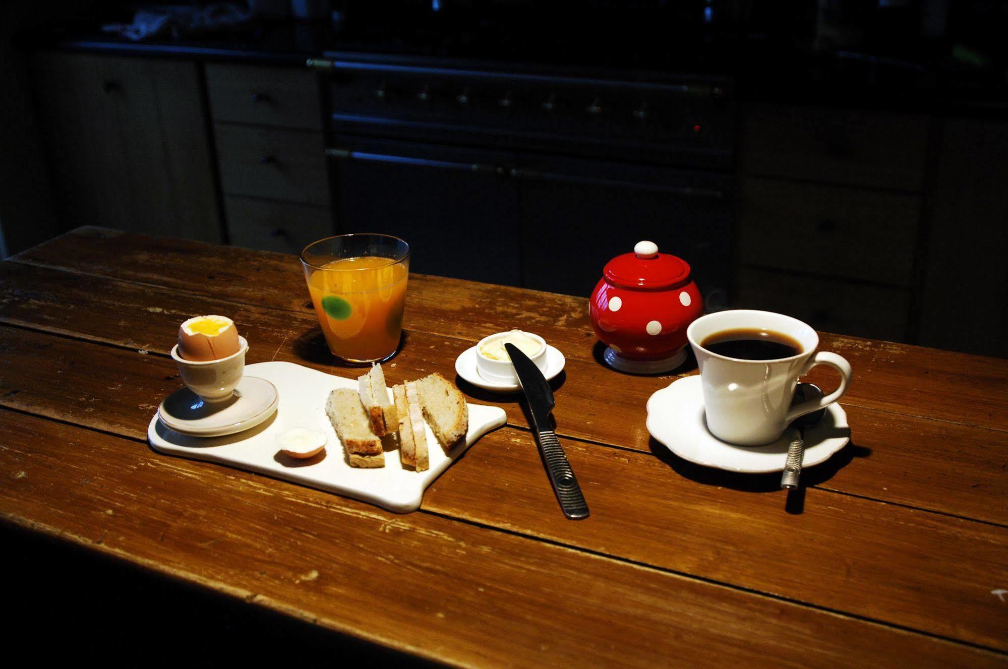 B&B La Buissonniere Xhoris ภายนอก รูปภาพ